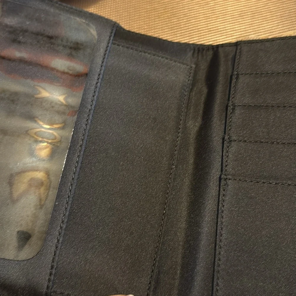 NWT Tommy Hilfiger black & gray textured plaid wallet
